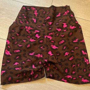 Nina the pineapple shorts (butt scrunch)